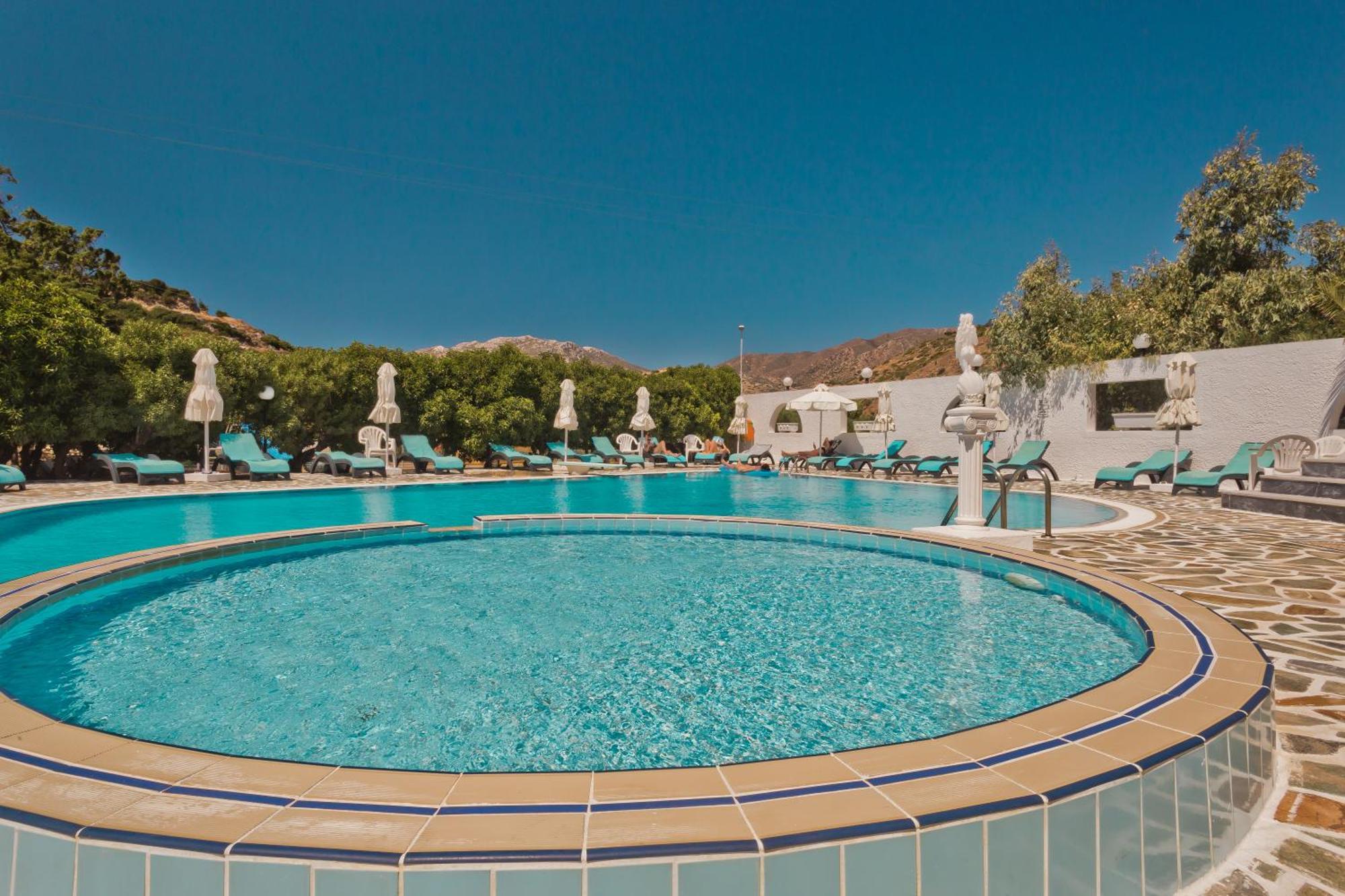 Blue Bay Hotel Karpathos Exterior photo